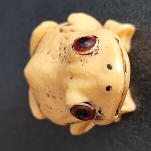 1970s vintage English frog